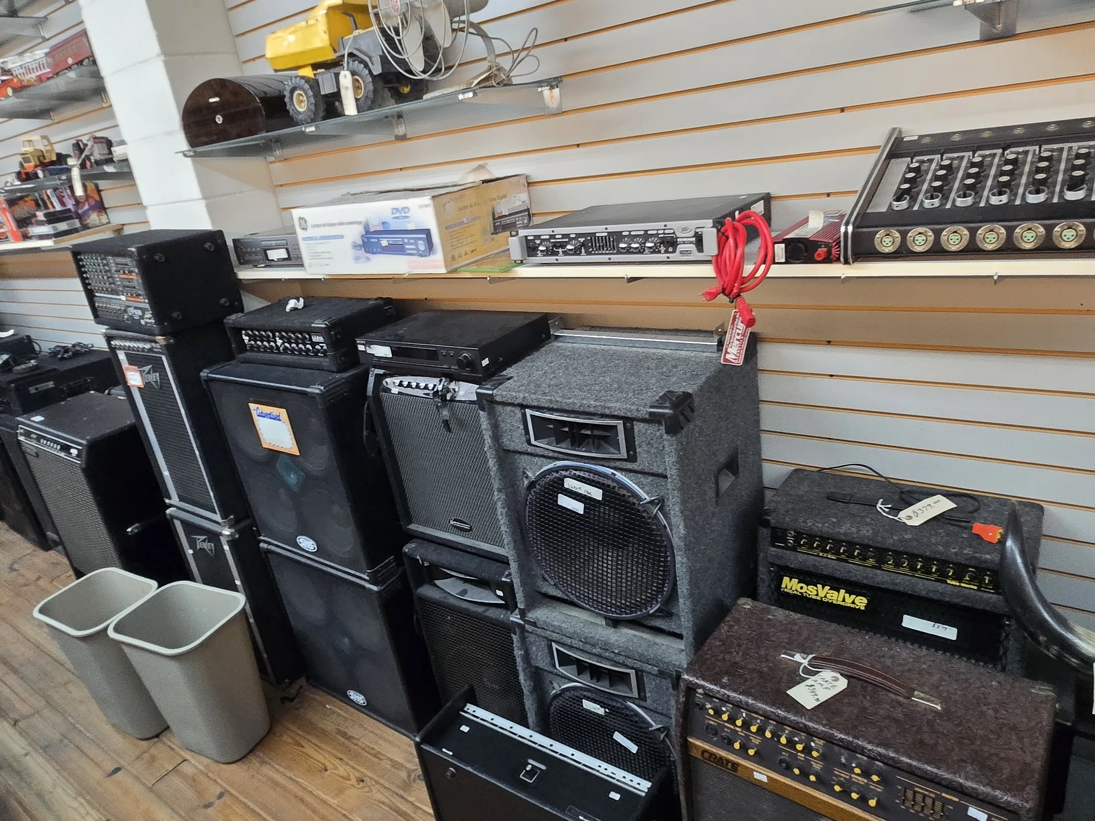 Guitar amplifiers, speaker cabinets and rack gear at AAA Gun & Pawn